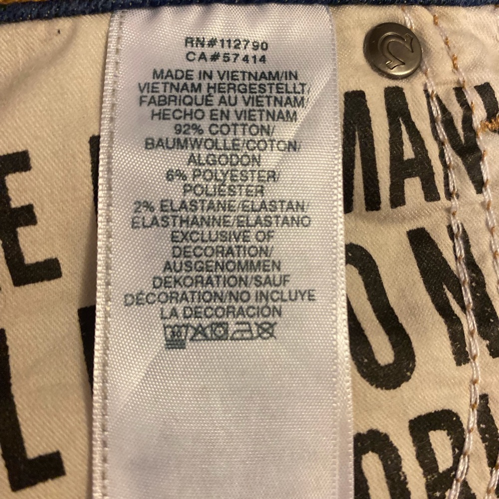 True Religion Jennie Mid Rise Curvy Shorts Size 27 Denim - Picture 8 of 11